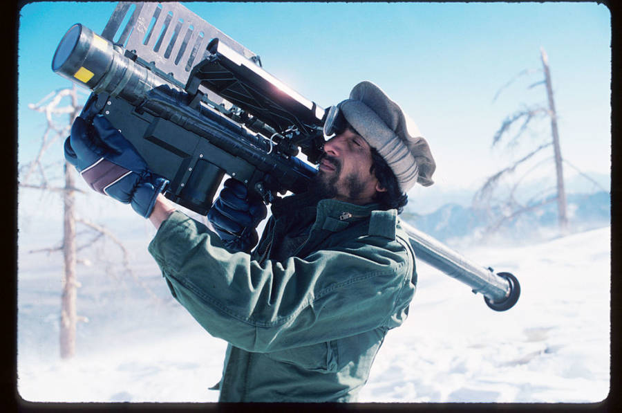 AFGHAN MUHIDEEN WITH STINGER LAUNCHER