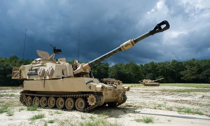 PAKISTAN ARMY M109L tracked self-propelled howitzers