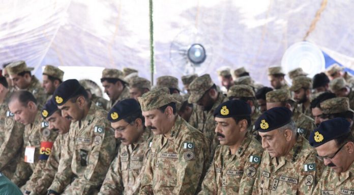 Voluntary cut in def budget for a year will not be at the cost of def & security. We shall maint effective response potential to all threats.Three services will manage impact of the cut through appropriate internal measures. It was imp to participate in dev of tribal areas & Bln.— Maj Gen Asif Ghafoor (@OfficialDGISPR) June 4, 2019