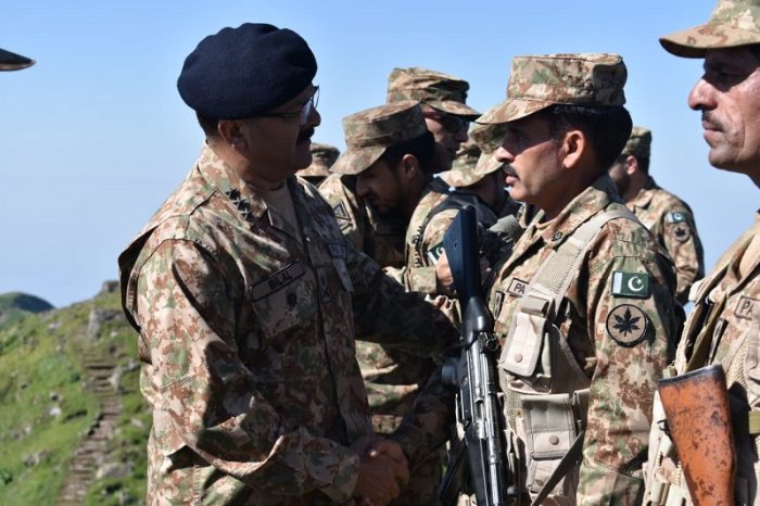 Corp Commander Rawalpindi Lt. General Bilal Akbar visits PAKISTAN ARMY soldiers deployed along Line of Control (LOC)