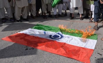 indian filthy flag burning