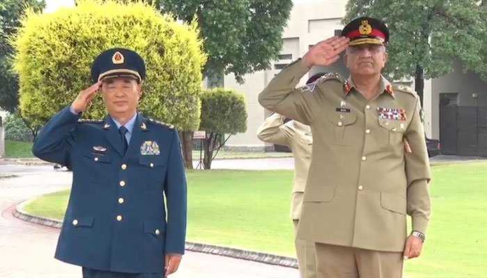 China's General Xu Qiliang meets COAS Gen Bajwa at GHQ