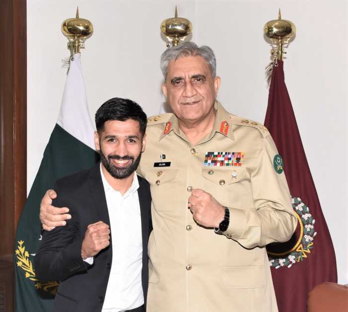 COAS General Bajwa with Boxer Muhammad Waseem