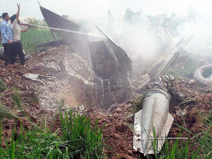 indian MiG 21 Crashes LOL