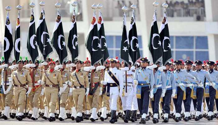 PAKISTAN-day-parade