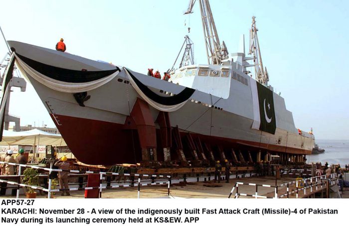 PAKISTAN NAVY Fast Attack Missile Craft 4