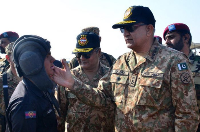 COAS General Bajwa Meeting Personnel of Armed Corps During Visit to Strike Corps Bahawalpur