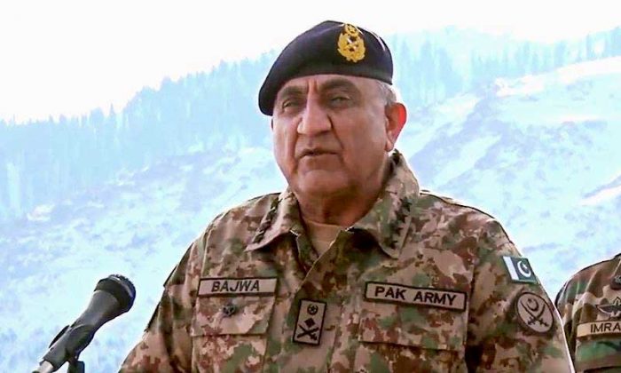 COAS General Qamar Ahmed Bajwa Visit Forward Posts Along the Line of Control