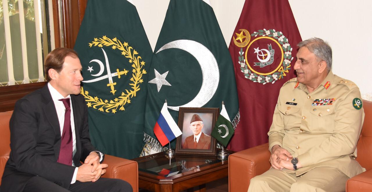 Mr Denis Valentinovich Manturov, Minister of Industry & Trade of Russian Federation called on General Qamar Javed Bajwa, Chief of Army Staff (COAS) at GHQ, today