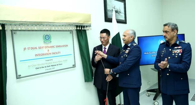 PAK AIR CHIEF Rolled Out First Batch Of Dual-Seat JF-17-B Thunder Aircraft