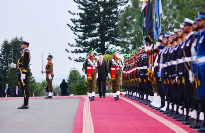 TURKISH Presdiennt Inspecting Guard of Honor