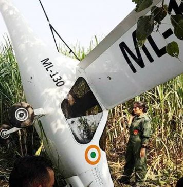 indian microligth aircraft crashed in patiala and wing commander burnt alive