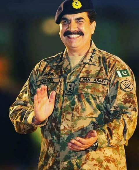 MASHALLAH GENERAL RAHEEL SHARIF SMILING MASHALLAH . . .