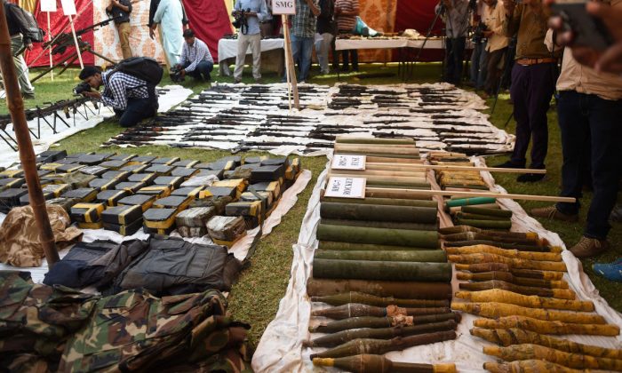 NATO Weapons Recovered from mqm terrorists in Karachi