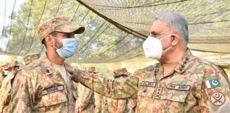 COAS General Qamar Javed Bajwa Visits Forward Areas At Chamb Sector Along LoC