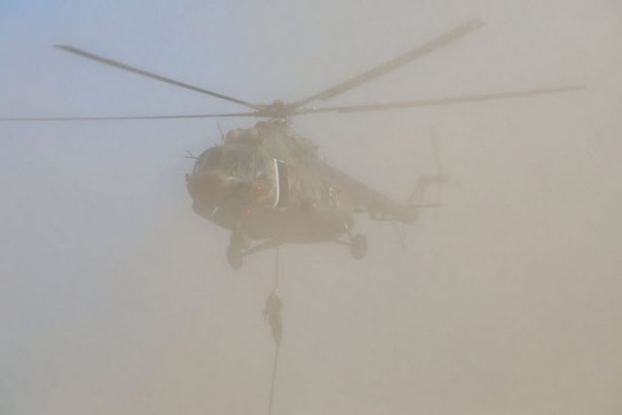 PAKISTAN ARMY Mi-17 Helicopter Dropping SOF During Mockup Hostage Exercise