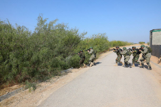 SOF of PAKISTAN and Russian Armed Forces Enters the Area Covertly