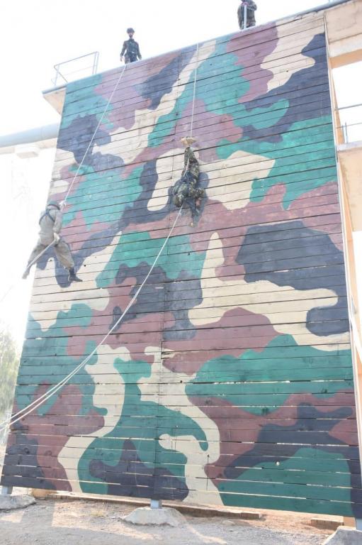Special Forces Operators of PAKISTAN and Russia during Rappelling Exercise
