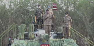 COAS General Qamar Javed Bajwa During Operational Exercise Near Gujranwala