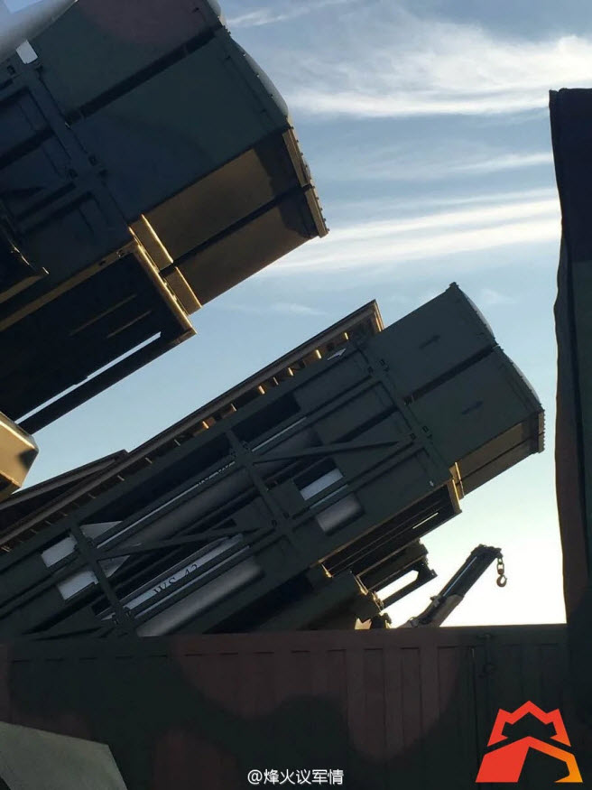 CHINA develops multiple rocket launcher that hides in shipping container