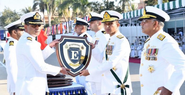 CNS Admiral Amjad Khan Niazi Distributed Prizes Among Winners of Annual Efficiency Competition Parade