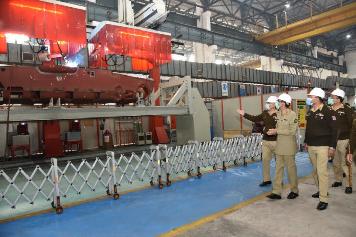 Heavy Industries Taxila Installs Robotic Wielding Machine To Weld Hull Of Al-Khalid-1 Main Battle Tank