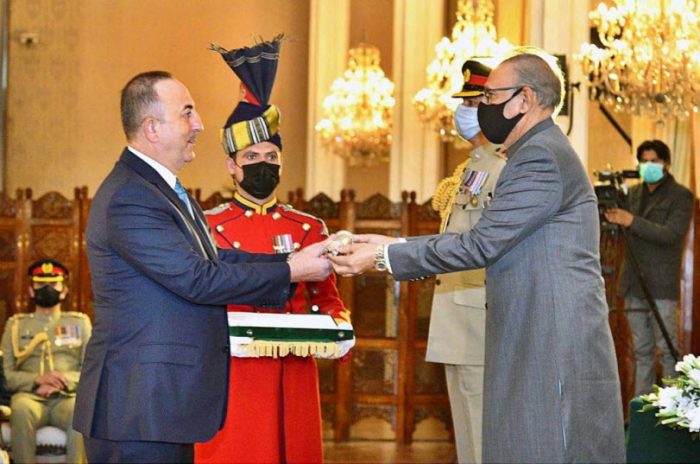 PAKISTAN Confers Coveted 'Hilal-i-PAKISTAN' Award To TURKISH Foreign Minister H.E Mevlüt Çavuşoğlu