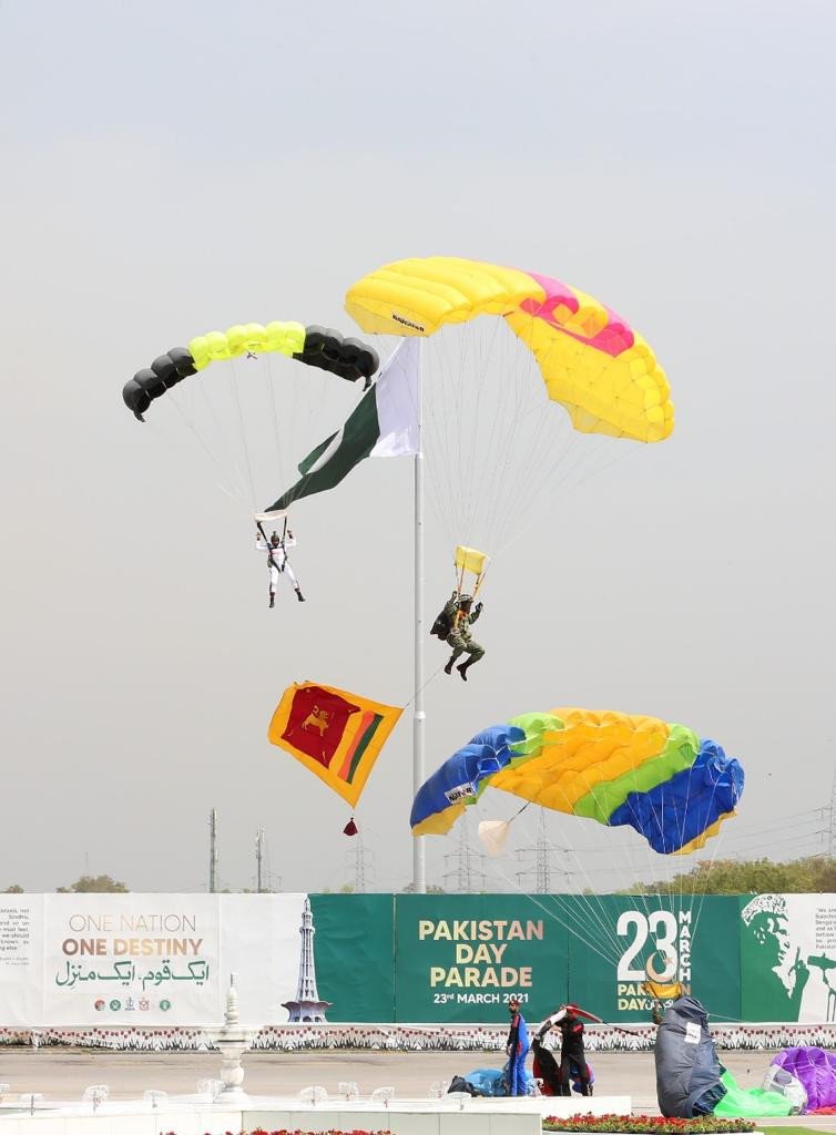 Airborne Paratroopers During PAKISTAN DAY Parade 2021