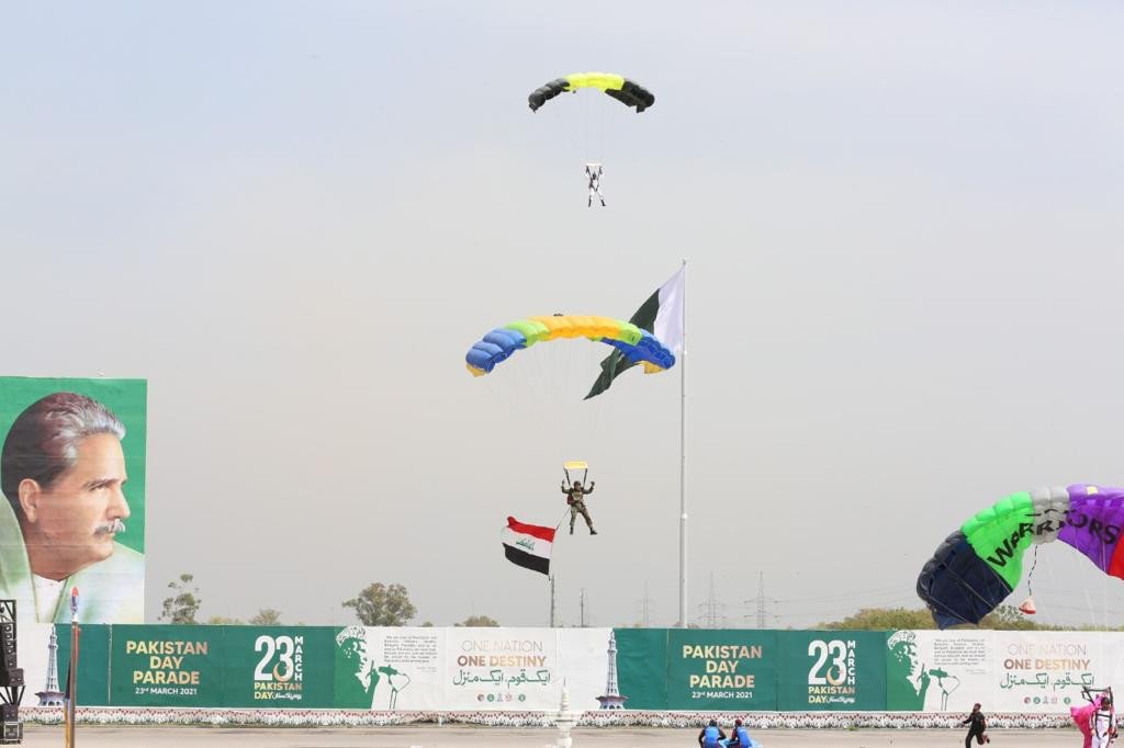 Paratroopers of Iraq during PAKISTAN Day Parade