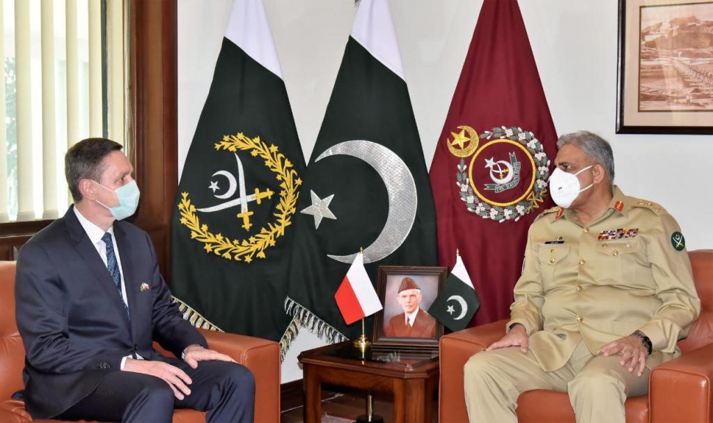 Ambassador Of Poland To PAKISTAN Held One On One Important Meeting With COAS General Qamar Javed Bajwa At GHQ Rawalpindi