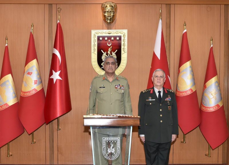 COAS General Bajwa meets with Commander TURKISH General Staff H.E General Yasar Guler in TURKEY