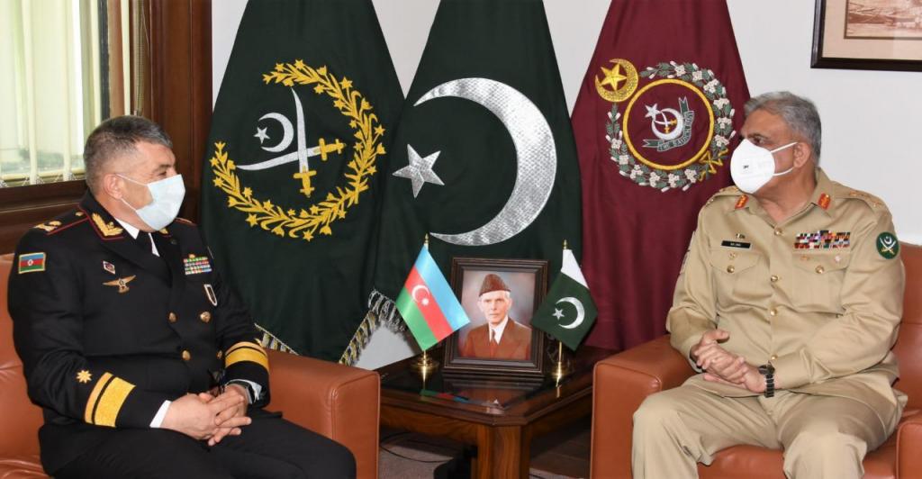 Commander AZERBAIJAN Naval Forces Held One On One Important Meeting With COAS General Qamar Javed Bajwa At GHQ Rawalpindi