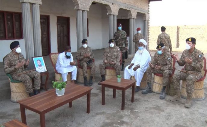 COAS General Qamar Javed Bajwa visited house of PAKISTAN ARMY Sepoy Hizbullah Jatoi in Village Dattar Dino