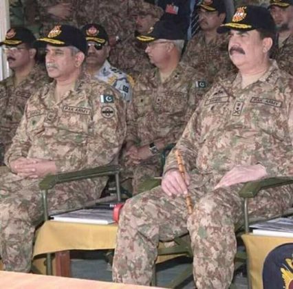 COAS General Raheel Sharif and CGS Lt General Ishfaq Nadeem