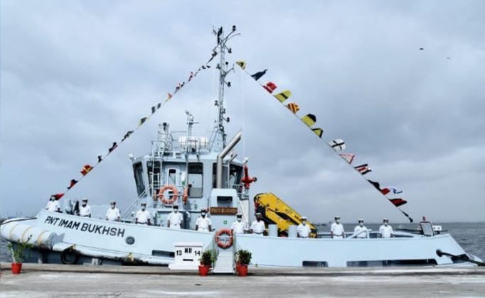 PAKISTAN NAVY PNT IMAM BUKSH Tugs