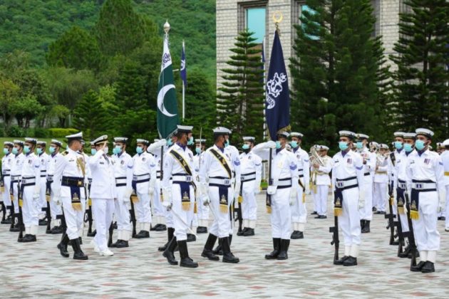 Commander RSNF Held One On One important Meeting With CNS Admiral Amjad Khan Niazi At NAVAL HQ Islamabad