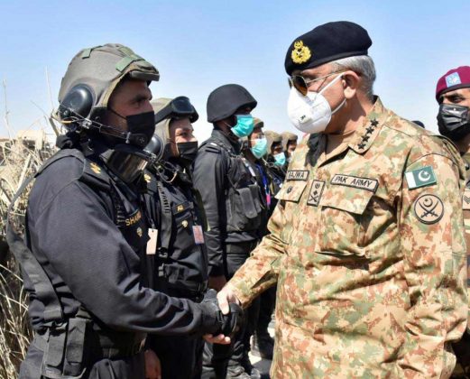 COAS General Qamar Javed Bajwa Lauds High State Of Morale And Battle Preparedness Of Troop Deployed In Nagarparkar