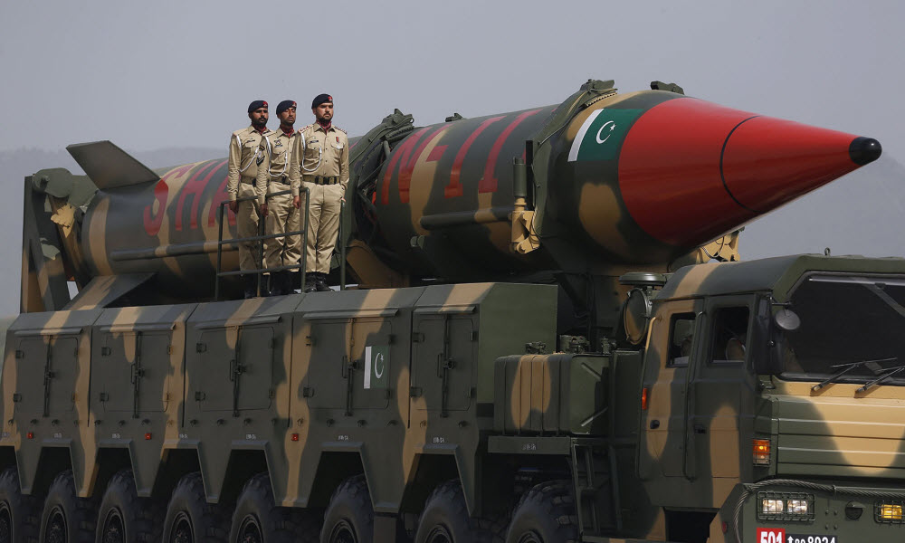 PAKISTAN SHAHEEN-III MISSILE with 2,750 KM Range during PAKISTAN DAY MILITARY PARADE 2022