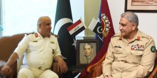 Commander Of The Iraqi Navy Held One On One Important Meeting With COAS General Qamar Javed Bajwa At GHQ Islamabad