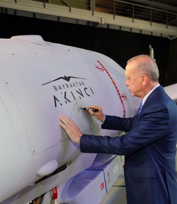 TURKISH President H.E Mr. Recep Tayyip Erdogan Signing The AKINCI Heavyweight Combat Drone
