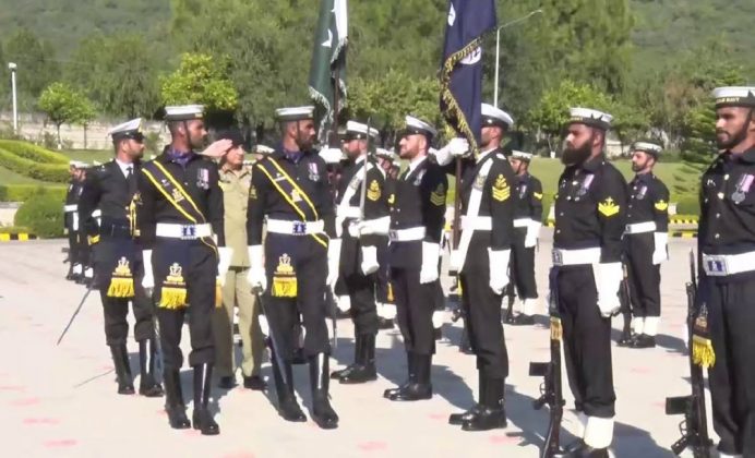 COAS General Qamar Javed Bajwa Pays Farewell Visit To NAVAL HQ Islamabad
