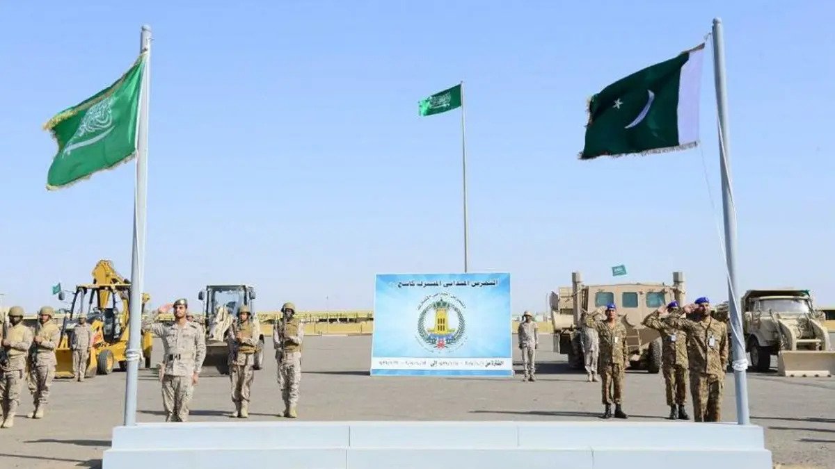 Joint Military Exercise “Al KassahIV” Between ARMED FORCES Of Sacred