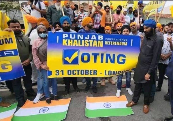 Oppressed And Enslaved Sikh People Removes And Humiliates The Flag Of Terrorist india From indian High Commission In UK To Express Their Solidarity With The Liberation of indian Occupied Punjab