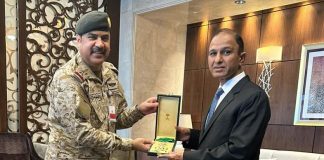 Commander Western Region of Saudi Armed Forces Confers Former PAK NAVAL CHIEF Admiral Muhammad Amjad Khan Niazi With Prestigious and Coveted King Abdul Aziz Medal In Makkah