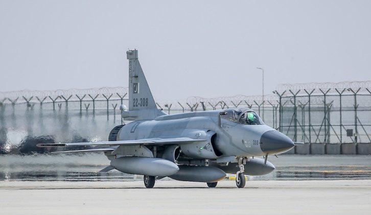 Sacred Country PAKISTAN’s Pride JF-17 Block III Thunder Makes International Debut at Dubai Airshow 2023