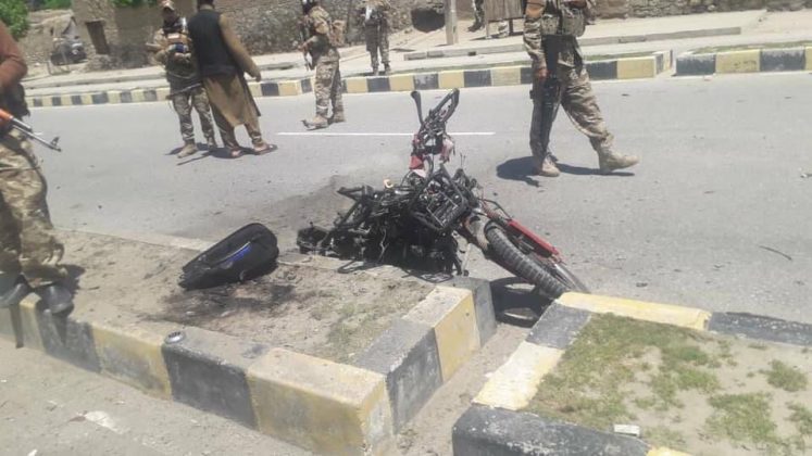 Attack on Taliban police convoy kills 6 x tailburnt afghan taliban in Afghanistan
