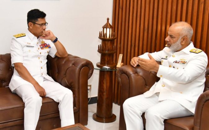 Chief Of Royal Malaysian Navy Admiral Tan Sri Abdul Rehman Bin Ayob meets with Commander PAKISTAN Fleet (COMPAK) Vice Admiral Muhammad Faisal Abbasi