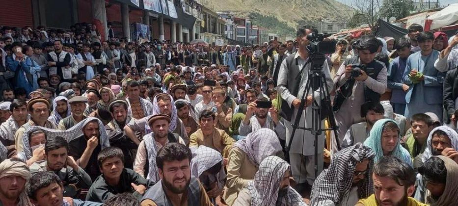 People's Protests in Badakhshan against the filthy and swine afghan taliban - A spark can start a fire
