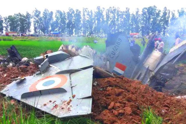 Coward And Terrorist indian wing commander Burnt Alive As indian air force SU-30MKI Fighter Jet “Mysteriously Crashed” Due To “Traditional Technical Glitch” In Nashik Near indian Occupied mumbai