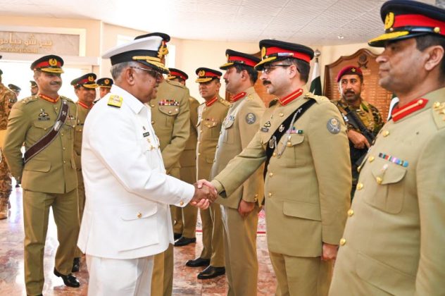 PAK NAVAL CHIEF Admiral Naveed Ashraf High-Profile visit to Command And Staff College Quetta